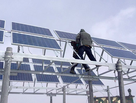 雪域光伏，点亮高原清洁能源之路